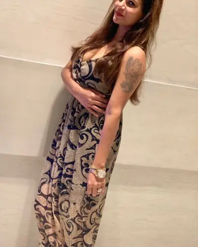 Sonmarg Escort